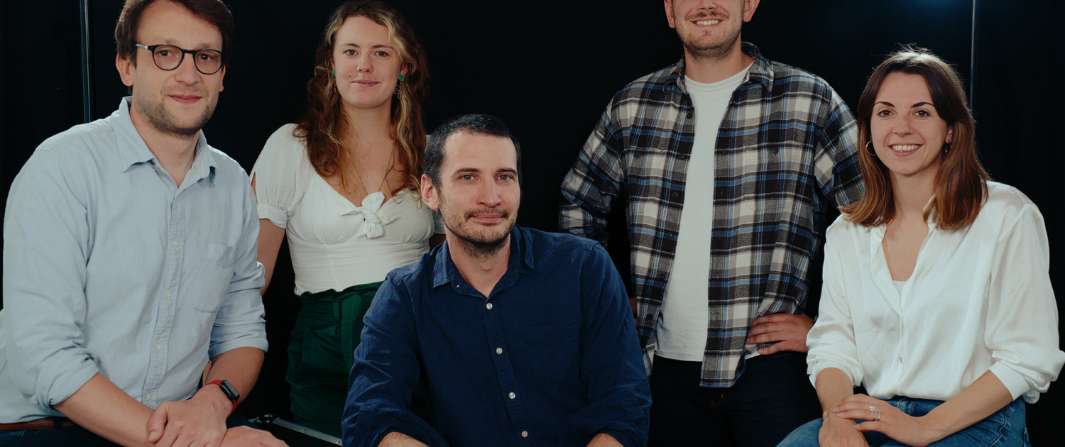 Équipe Plan Rapproché en studio